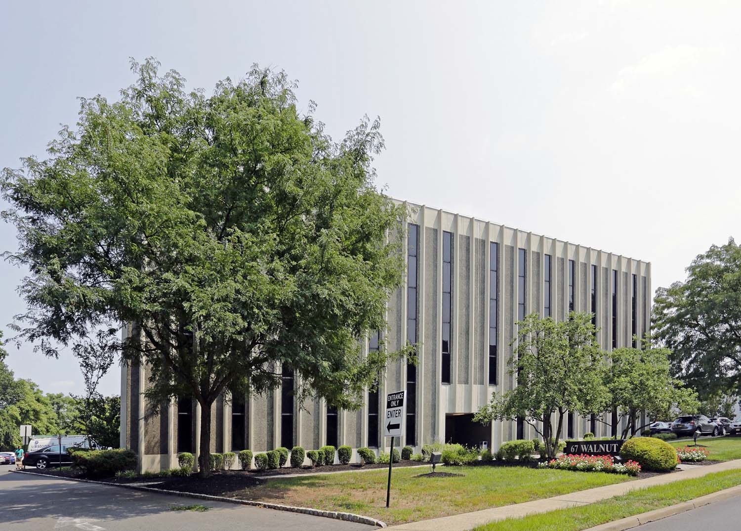67 Walnut Ave