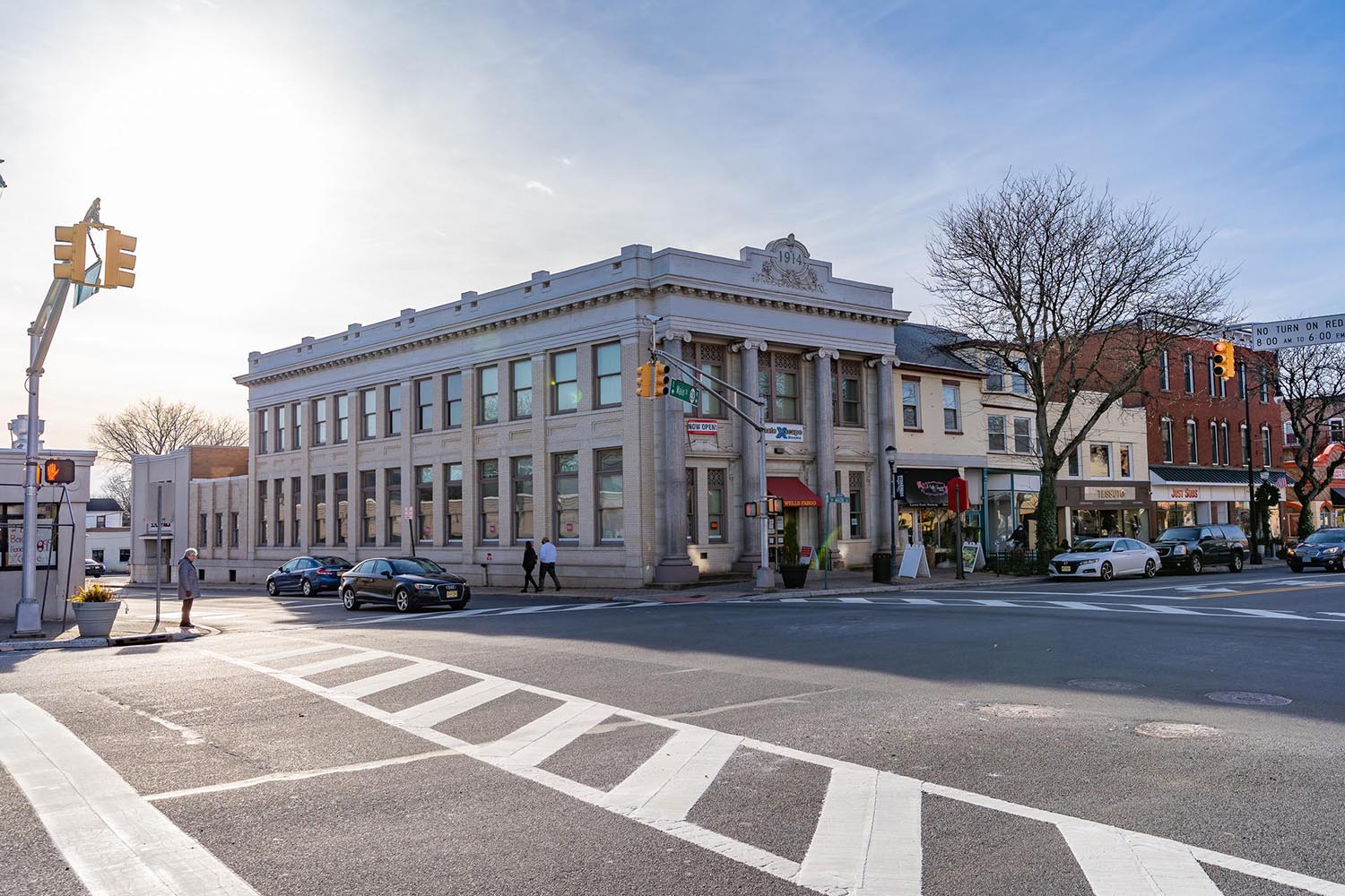 WELLS FARGO MIXED-USE